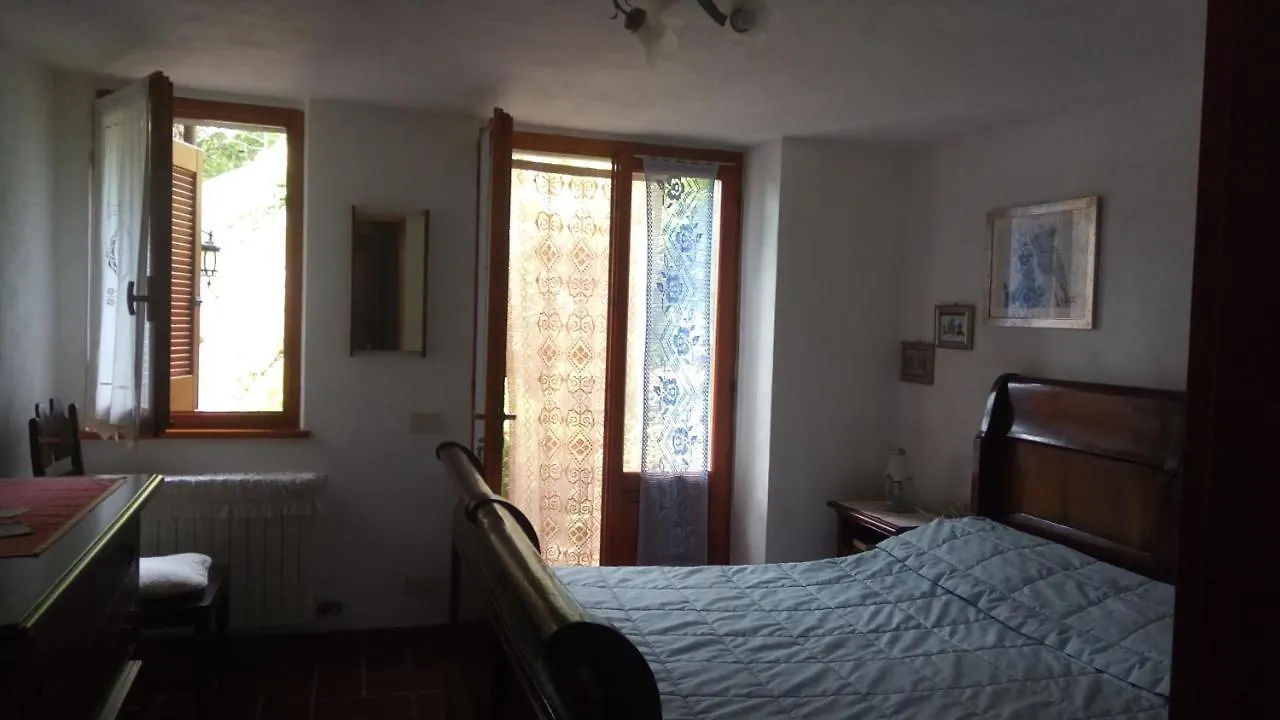 Prima Del Bosco Apartment Barna Italy